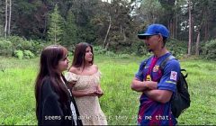 19- and 20-year-old girls pay a guide for a tour in the woods and lose control