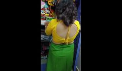 Busty Desi Housewife Enjoy Her hot Boob Press