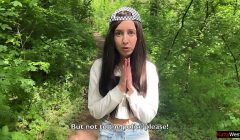 Caught a girl drawing graffiti and fucked her in the forest – Cum in panties