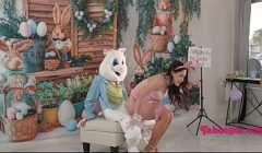 Easter Spanks, Stepsis Thanks