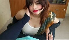 Hot Indian girl giving juicy blowjob in return of hard Doggystyle and missionary fuck. (A.i)