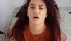 I’m very horny he follows me to a mature woman-real homemade sex