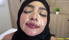 Muslim Hijaabi Teen Fucked Hard and Cum Dumped