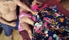 Nosso padrasto nos paga para guardarmos nossos segredos sexuais