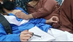 Pakistani Student Girl Tight Pussy Fucked By Her Old Teacher
